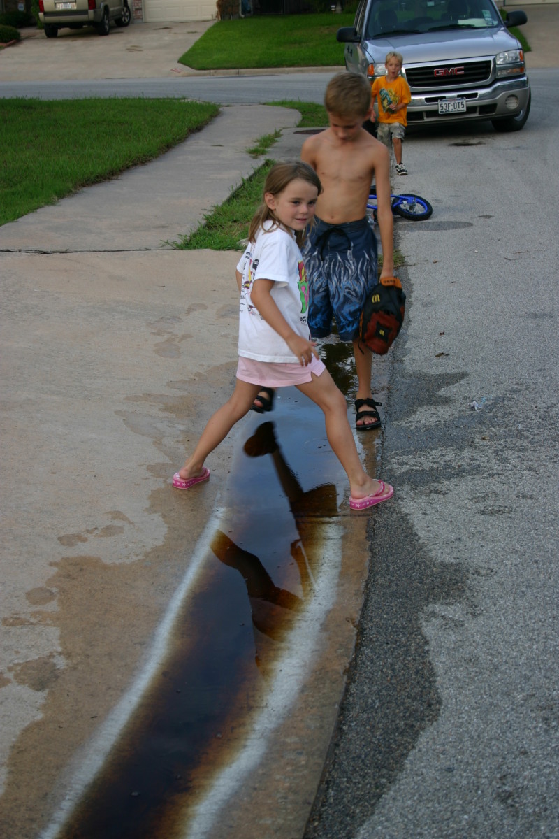 2007/07(July)/4th-of-July/800x600_2007-07-04-41-diet-coke-river-Kyla-Chance-JC.JPG