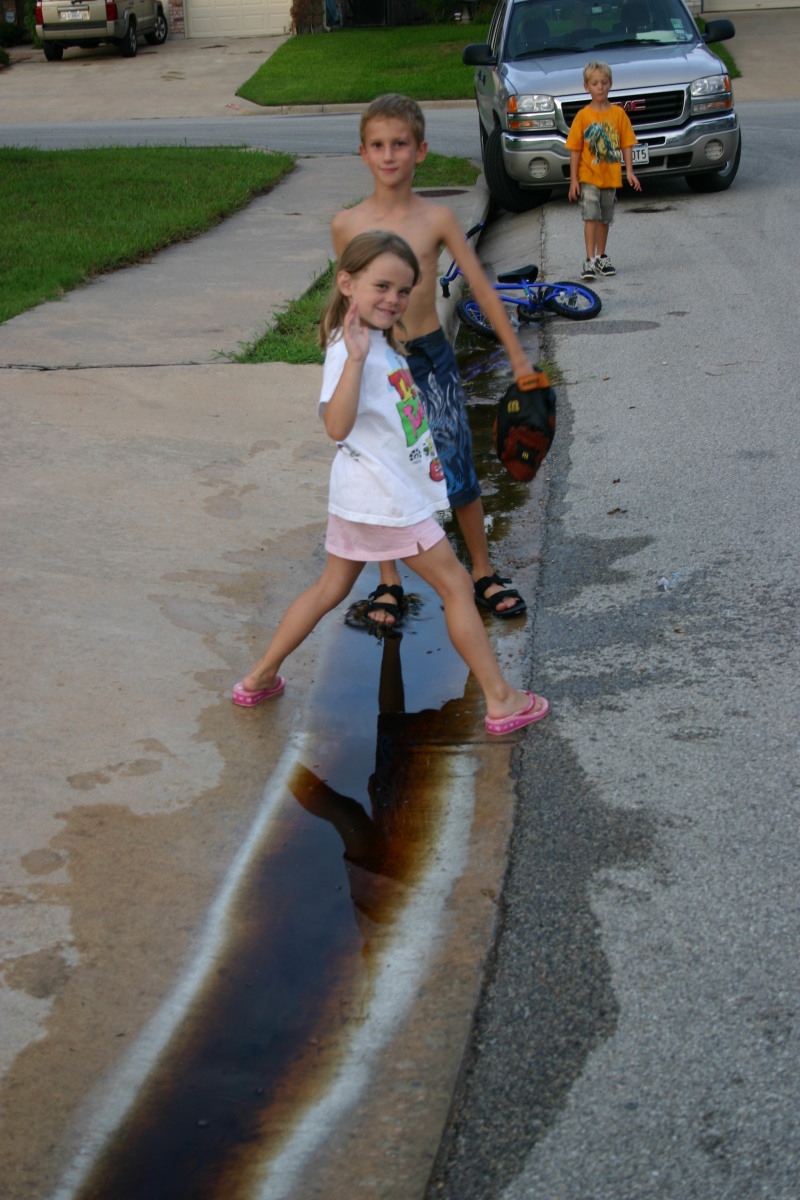 2007/07(July)/4th-of-July/800x600_2007-07-04-42-diet-coke-river-Kyla-Chance-JC.JPG