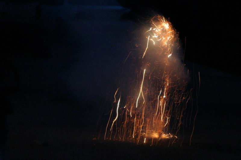 2007/07(July)/4th-of-July/800x600_2007-07-04-87-firework.JPG