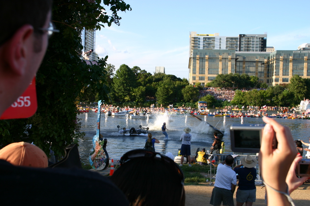 2007-08-25-RedBull-Flutag-Austin-33.JPG
