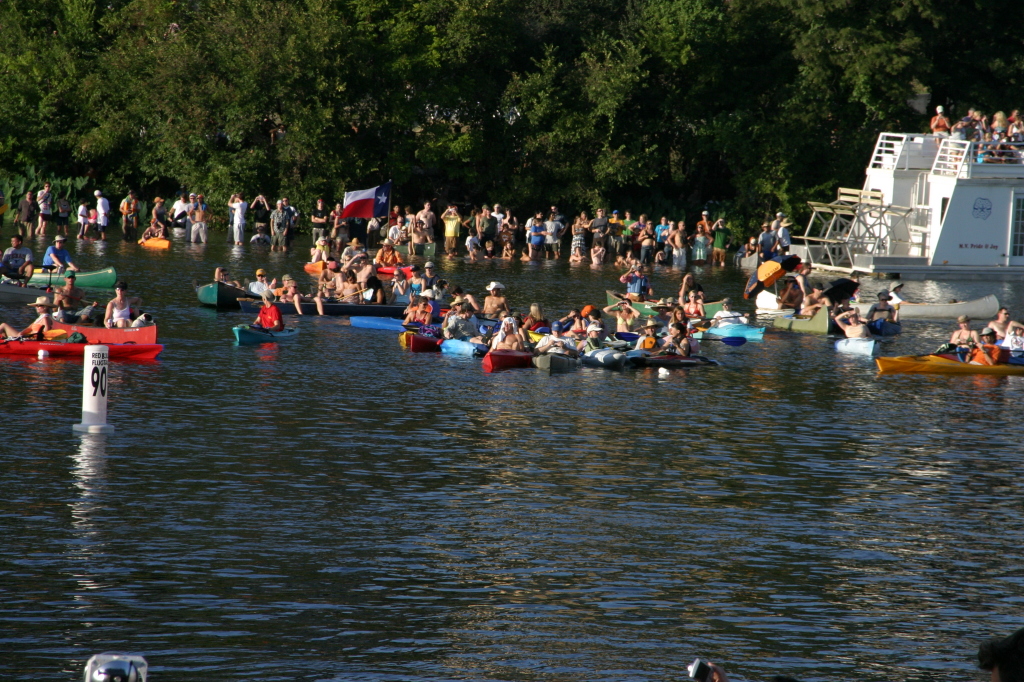 2007/08(August)/RedBull-Flutag-Austin/1024x768_2007-08-25-RedBull-Flutag-Austin-37.JPG