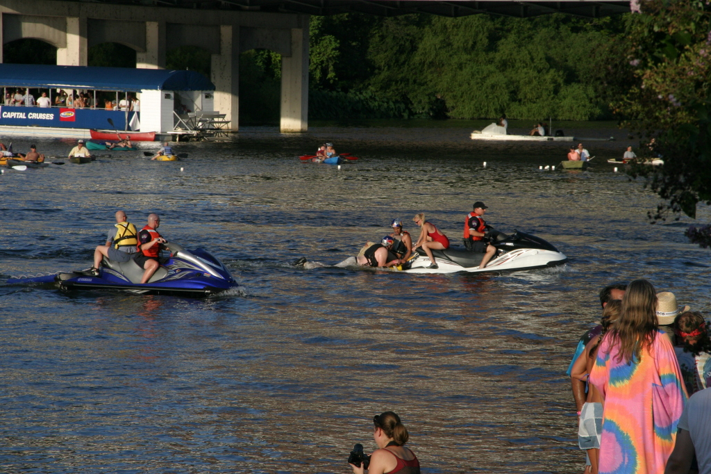 2007/08(August)/RedBull-Flutag-Austin/1024x768_2007-08-25-RedBull-Flutag-Austin-59.JPG