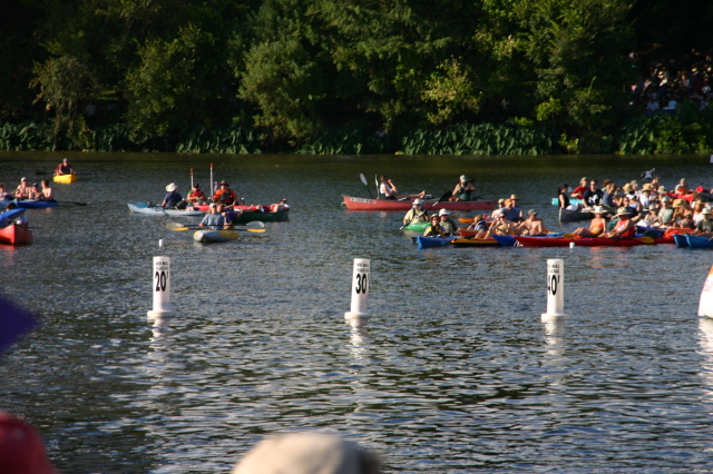 2007/08(August)/RedBull-Flutag-Austin/640x480_2007-08-25-RedBull-Flutag-Austin-20.JPG