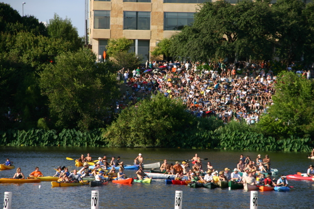 2007/08(August)/RedBull-Flutag-Austin/640x480_2007-08-25-RedBull-Flutag-Austin-22.JPG