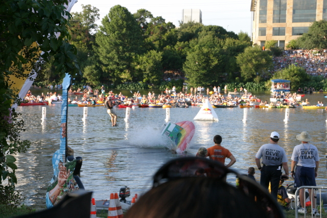2007/08(August)/RedBull-Flutag-Austin/640x480_2007-08-25-RedBull-Flutag-Austin-42.JPG