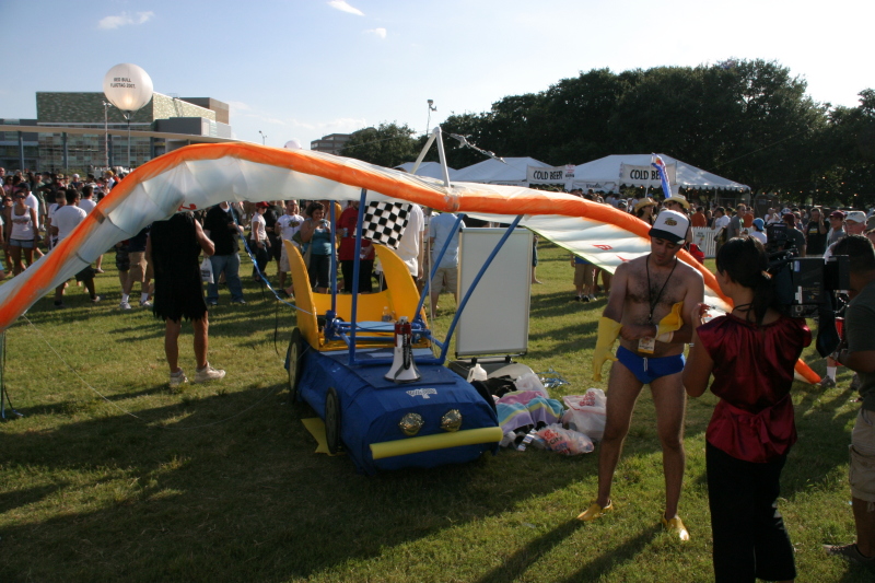 2007/08(August)/RedBull-Flutag-Austin/2007-08-25-RedBull-Flutag-Austin-01.JPG