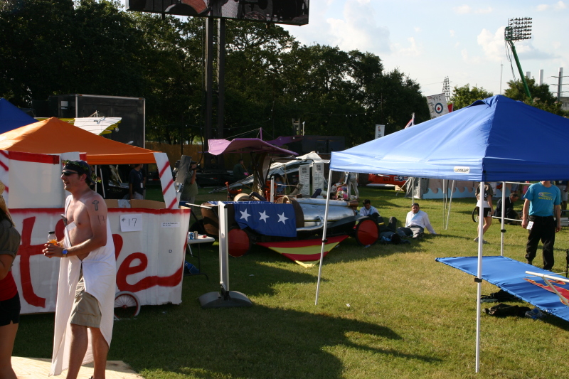 2007/08(August)/RedBull-Flutag-Austin/800x600_2007-08-25-RedBull-Flutag-Austin-07.JPG