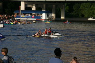 2007-08-25-RedBull-Flutag-Austin-58.JPG