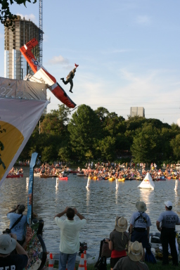 2007-08-25-RedBull-Flutag-Austin-71.JPG
