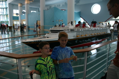 2007-09-22-Disney-Magic-Cruise-04-Chance-Dax.JPG