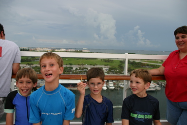 2007-09-22-Disney-Magic-Cruise-31-Jack-Chance-Dax-Case.JPG