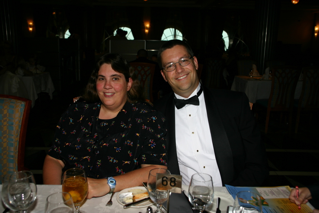 2007/09(September)/2007-Disney-Cruise/Day3/1024x768_2007-09-24-Disney-Magic-Cruise-17-Stacy-Matt.JPG
