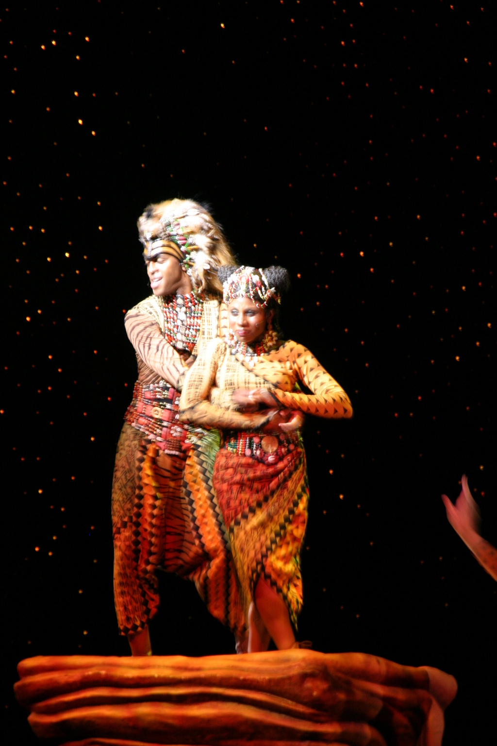 2007/09(September)/2007-Disney-Cruise/Day3/1024x768_2007-09-24-Disney-Magic-Cruise-56-Lion-King.JPG