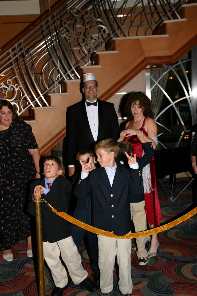 2007/09(September)/2007-Disney-Cruise/Day3/640x480_2007-09-24-Disney-Magic-Cruise-30-Matt-Stacy-Jack-Case-Chance-Dax-Suzi.JPG