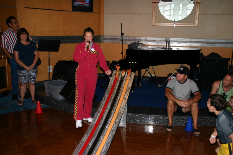 2007/09(September)/2007-Disney-Cruise/Day3/800x600_2007-09-24-Disney-Magic-Cruise-07-Veggie-derby-race-TEAM-MICKEY.JPG