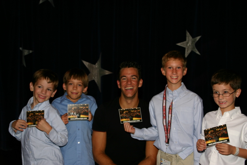 2007/09(September)/2007-Disney-Cruise/Day3/800x600_2007-09-24-Disney-Magic-Cruise-48-Jeff-the-Juggler-Case-Jack-Chance-Dax.JPG