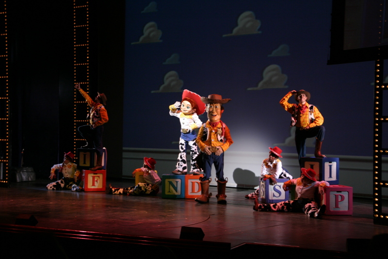 2007-09-24-Disney-Magic-Cruise-53-toy-story.JPG