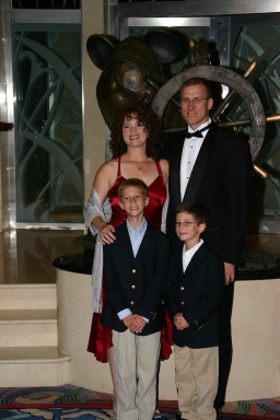 2007-09-24-Disney-Magic-Cruise-34-Suzi-Chance-Travis-Dax.JPG