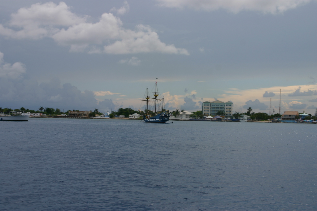 2007/09(September)/2007-Disney-Cruise/Day4-Grand-Cayman/1024x768_2007-09-25-Disney-Magic-Cruise-03-Grand-Cayman.JPG