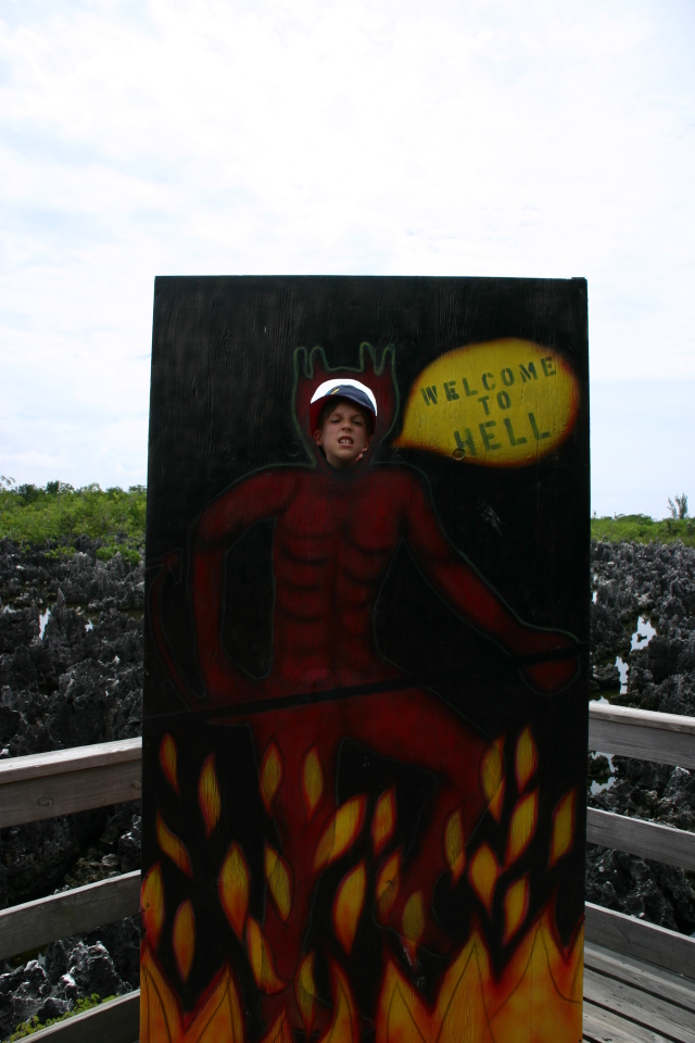 2007/09(September)/2007-Disney-Cruise/Day4-Grand-Cayman/640x480_2007-09-25-Disney-Magic-Cruise-46-Grand-Cayman-Hell-Jack.JPG