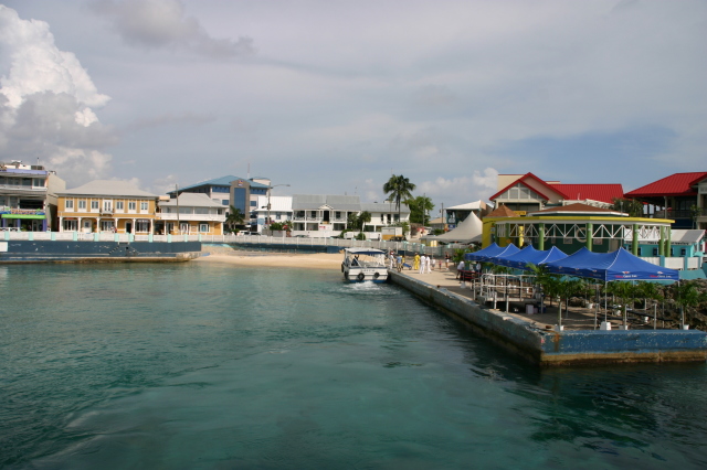 2007/09(September)/2007-Disney-Cruise/Day4-Grand-Cayman/640x480_2007-09-25-Disney-Magic-Cruise-61-Grand-Cayman.JPG