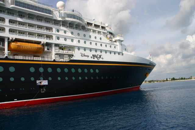 2007-09-25-Disney-Magic-Cruise-68-Grand-Cayman-Ship.JPG