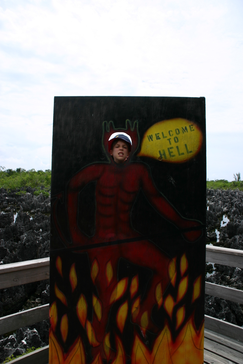 2007/09(September)/2007-Disney-Cruise/Day4-Grand-Cayman/800x600_2007-09-25-Disney-Magic-Cruise-46-Grand-Cayman-Hell-Jack.JPG