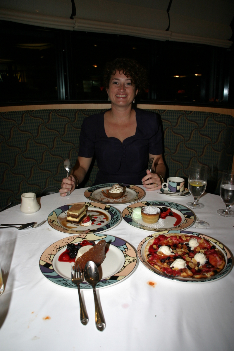 2007-09-25-Disney-Magic-Cruise-74-Palos-dining-Suzi-deserts.JPG