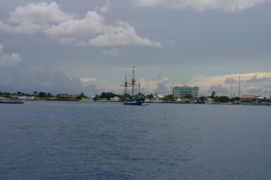 2007-09-25-Disney-Magic-Cruise-03-Grand-Cayman.JPG
