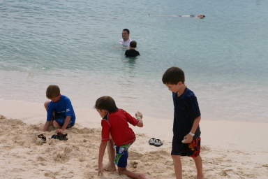 2007-09-25-Disney-Magic-Cruise-59-Grand-Cayman-7mi-beach-Chance-Jack-Dax-Matt-Case-Suzi.JPG