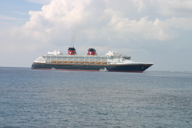 2007-09-25-Disney-Magic-Cruise-66-Grand-Cayman-Ship.JPG