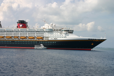 2007-09-25-Disney-Magic-Cruise-67-Grand-Cayman-Ship.JPG
