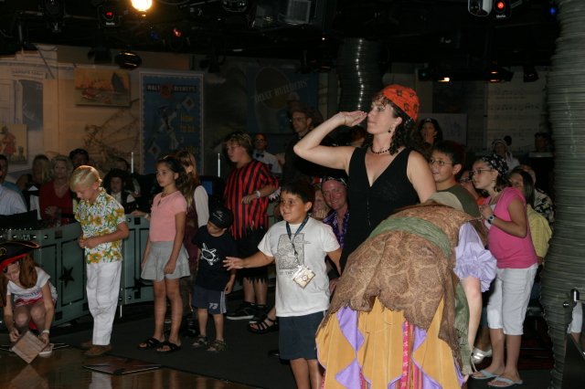 2007/09(September)/2007-Disney-Cruise/Day5/640x480_2007-09-26-Disney-Magic-Cruise-21-gameshow-Pirates-life-for-me-Suzi.JPG