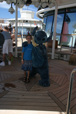 2007-09-27-Disney-Magic-Cruise-02-Chance-Stitch.JPG