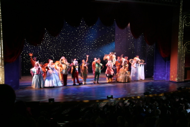 2007-09-27-Disney-Magic-Cruise-28-show.JPG