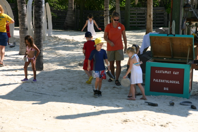 2007-09-28-Disney-Magic-Cruise-02-Castaway-Cay-Dax.JPG