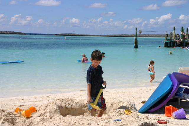 2007-09-28-Disney-Magic-Cruise-06-Castaway-Cay-Dax.JPG