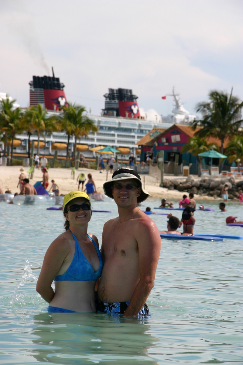 2007-09-28-Disney-Magic-Cruise-20-Castaway-Cay-Suzi-Travis.JPG