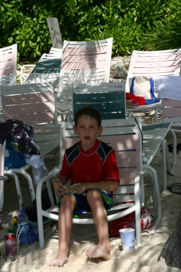 2007-09-28-Disney-Magic-Cruise-19-Castaway-Cay-Case.JPG