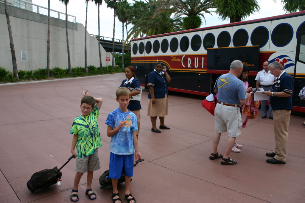 2007/09(September)/Flat-Stanley/2007-09-22-Disney-Magic-Cruise-02-Dax-Chance-Flat-Stanley.JPG