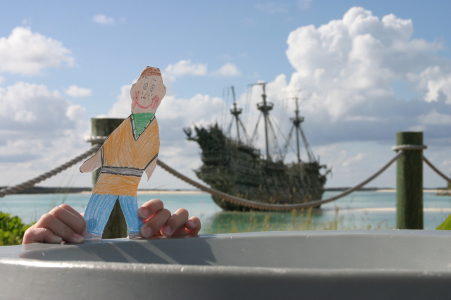2007-09-28-Disney-Magic-Cruise-37-Castaway-Cay-Flat-Stanley-pirate-ship.JPG