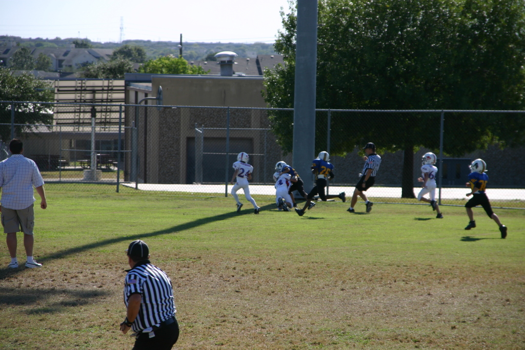 2007/10(October)/Vale-Football-game/1024x768_2007-10-20-Vale-Football-10.JPG