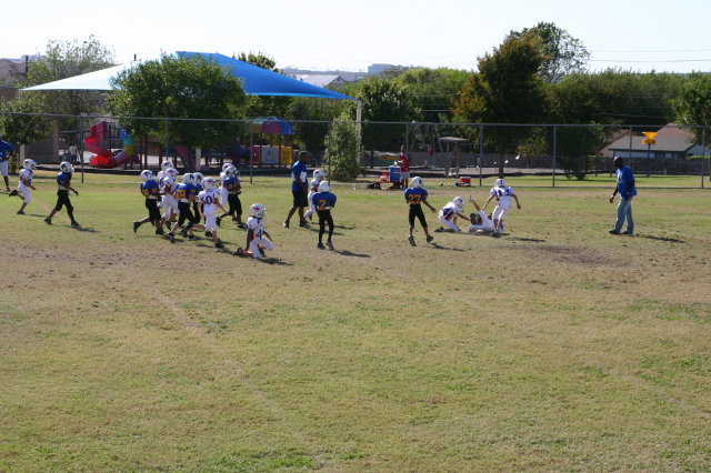 2007/10(October)/Vale-Football-game/640x480_2007-10-20-Vale-Football-15.JPG