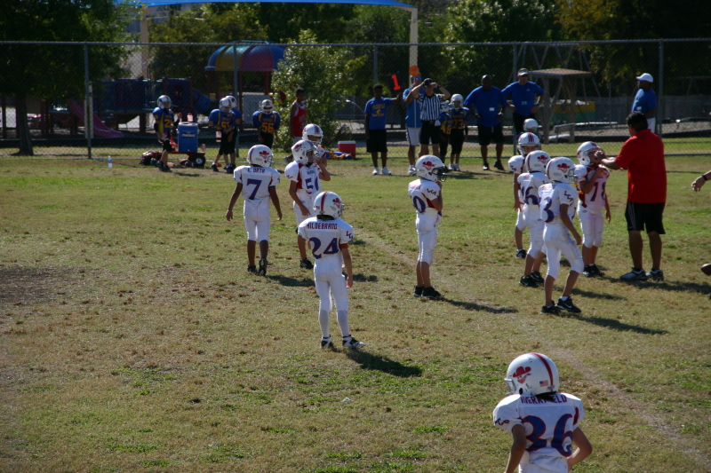 2007/10(October)/Vale-Football-game/800x600_2007-10-20-Vale-Football-05.JPG
