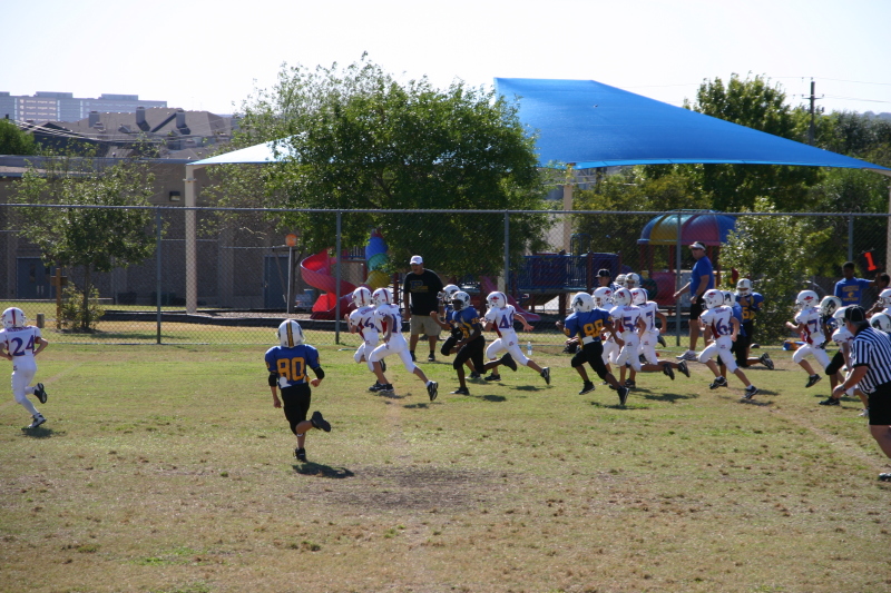 2007/10(October)/Vale-Football-game/800x600_2007-10-20-Vale-Football-08.JPG