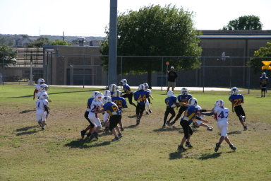 2007-10-20-Vale-Football-28-tackle.JPG