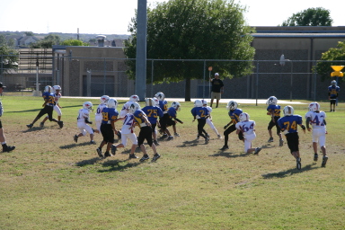 2007-10-20-Vale-Football-29-tackle.JPG