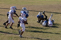 2007-10-20-Vale-Football-70-returning-kickoff.jpg