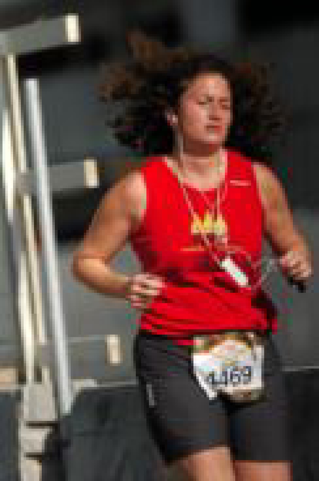 2007/11(November)/LasVegas-Marathon/1024x768_2007-Las-Vegas-Marathon-Suzi-2.jpg