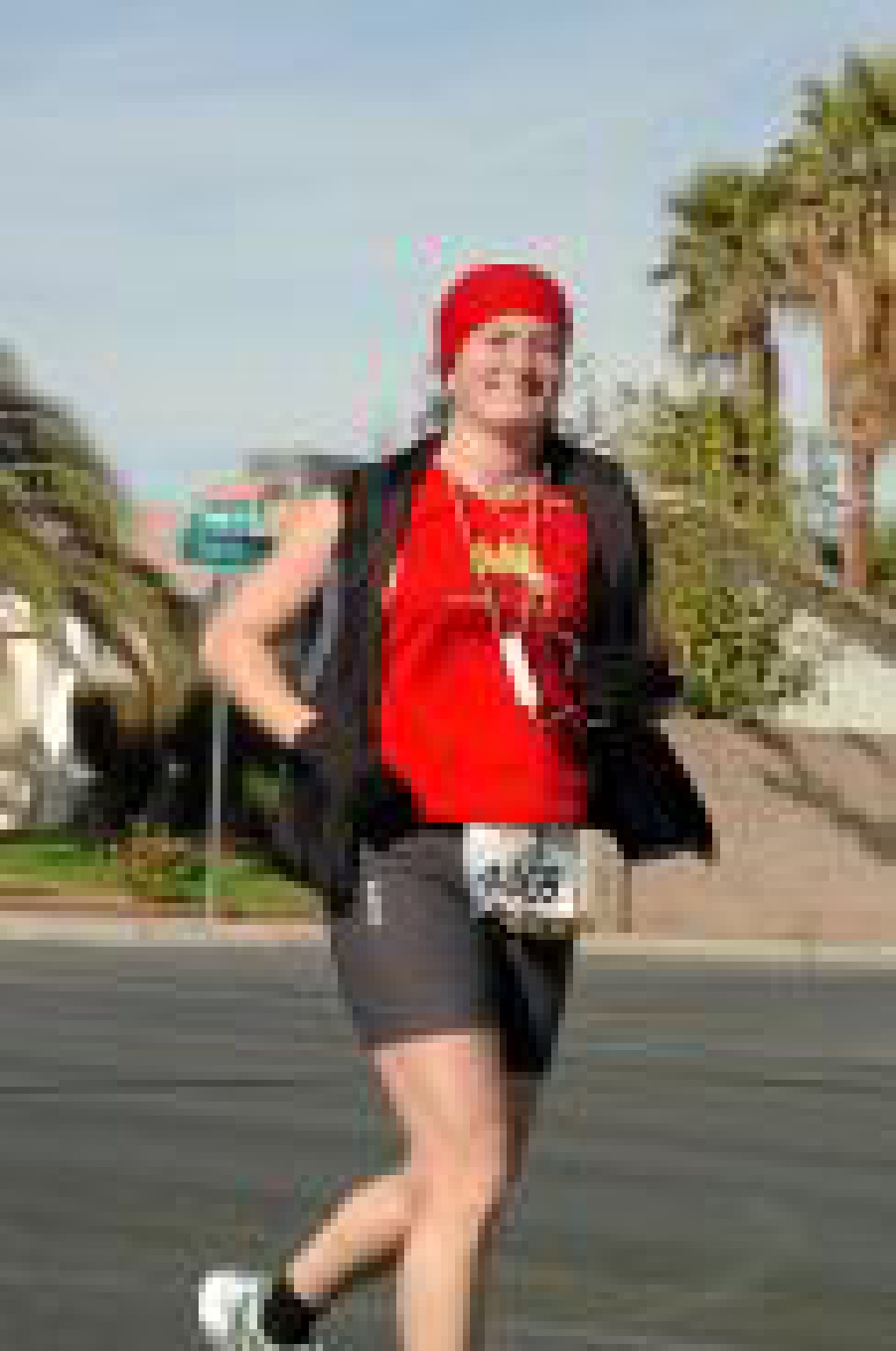 2007/11(November)/LasVegas-Marathon/1024x768_2007-Las-Vegas-Marathon-Suzi-7.jpg